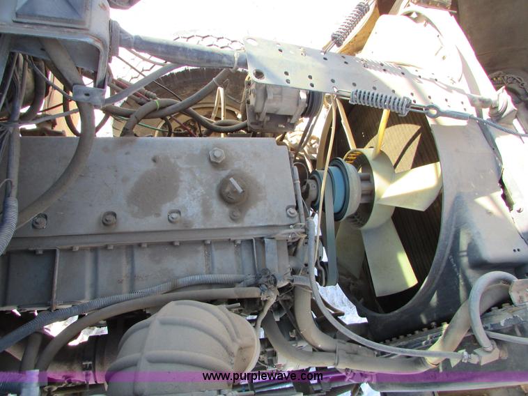 image for item I6657 1988 Ford L9000 mixer truck