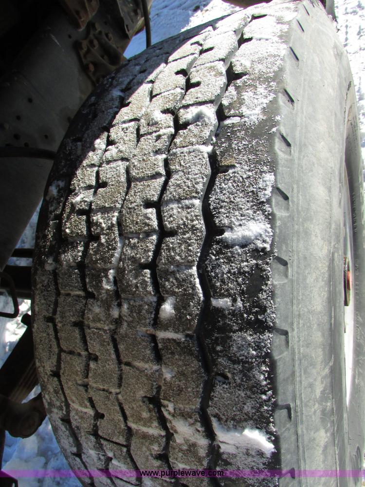 image for item I6658 1995 Ford LT9000 mixer truck