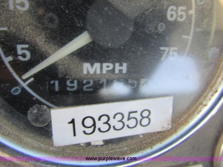 image for item I6658 1995 Ford LT9000 mixer truck