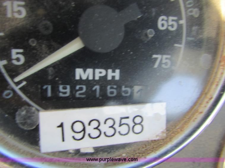 image for item I6658 1995 Ford LT9000 mixer truck