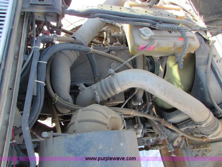 image for item I6658 1995 Ford LT9000 mixer truck