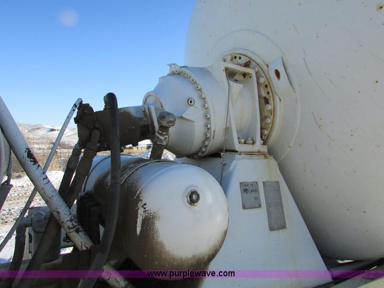 image for item I6660 1991 Ford LT9000 mixer truck