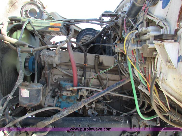image for item I6660 1991 Ford LT9000 mixer truck