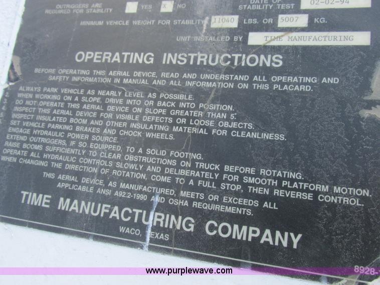 image for item I8787 1994 GMC Sierra 3500 bucket truck