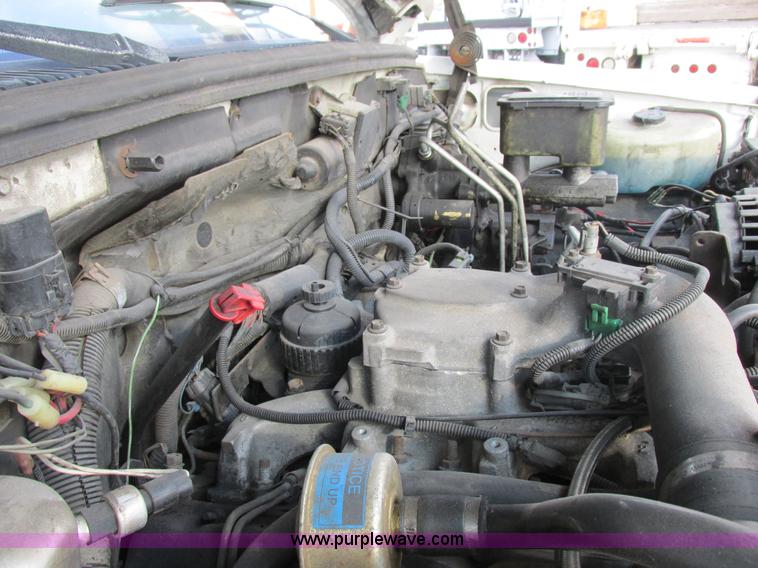 image for item I8787 1994 GMC Sierra 3500 bucket truck