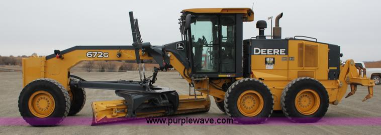 image for item J2287 2009 John Deere 672G articulated motor grader