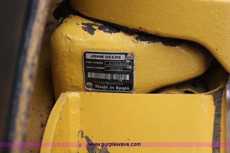 image for item J2287 2009 John Deere 672G articulated motor grader