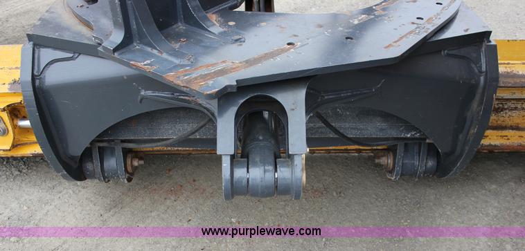 image for item J2287 2009 John Deere 672G articulated motor grader