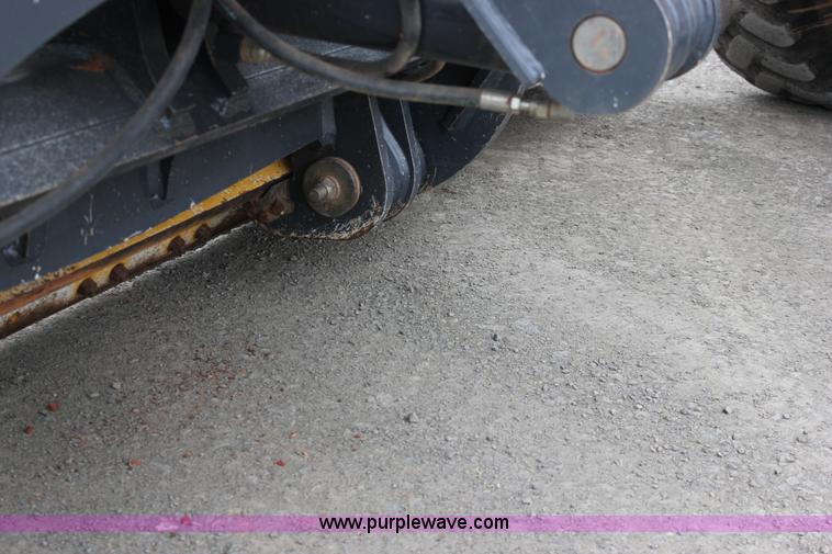 image for item J2287 2009 John Deere 672G articulated motor grader