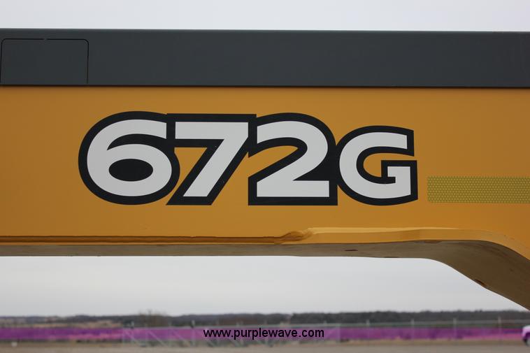 image for item J2287 2009 John Deere 672G articulated motor grader