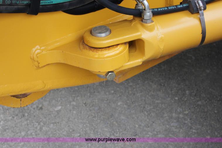 image for item J2287 2009 John Deere 672G articulated motor grader