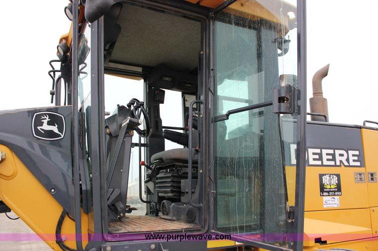 image for item J2287 2009 John Deere 672G articulated motor grader