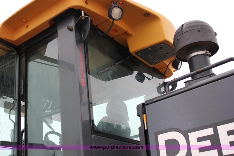 image for item J2287 2009 John Deere 672G articulated motor grader