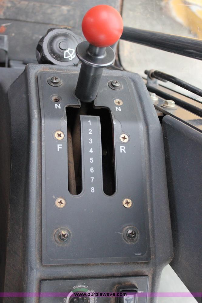 image for item J2287 2009 John Deere 672G articulated motor grader