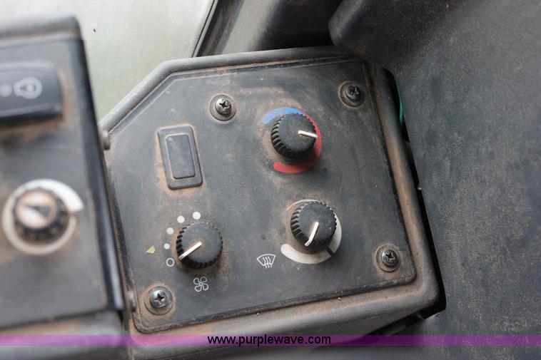 image for item J2287 2009 John Deere 672G articulated motor grader