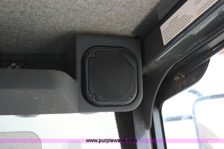 image for item J2287 2009 John Deere 672G articulated motor grader