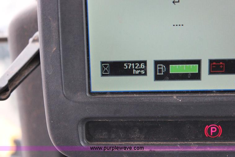 image for item J2287 2009 John Deere 672G articulated motor grader