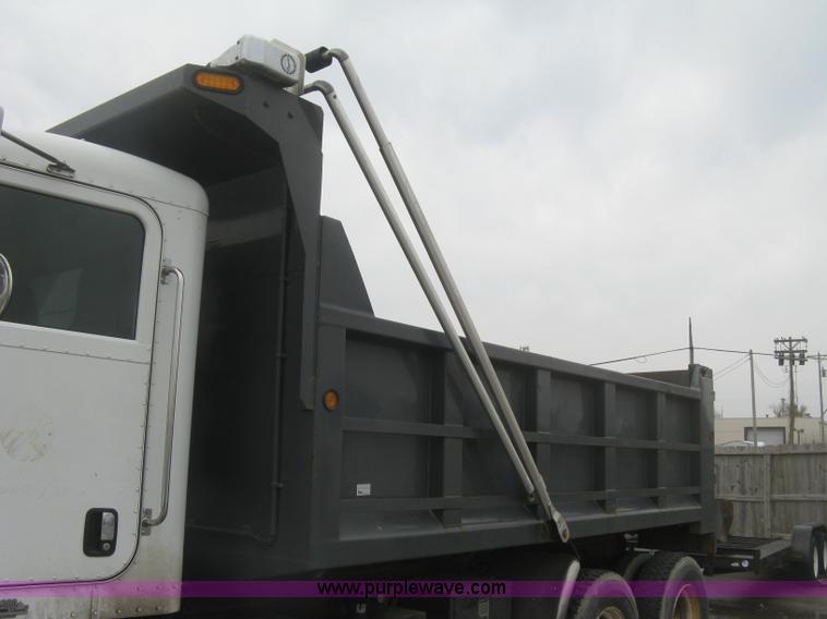 image for item K2927 2008 Peterbilt 340 dump truck