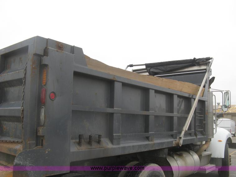 image for item K2927 2008 Peterbilt 340 dump truck