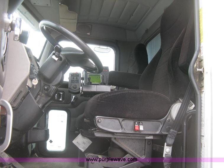 image for item K2927 2008 Peterbilt 340 dump truck