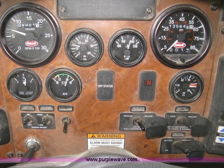 image for item K2927 2008 Peterbilt 340 dump truck