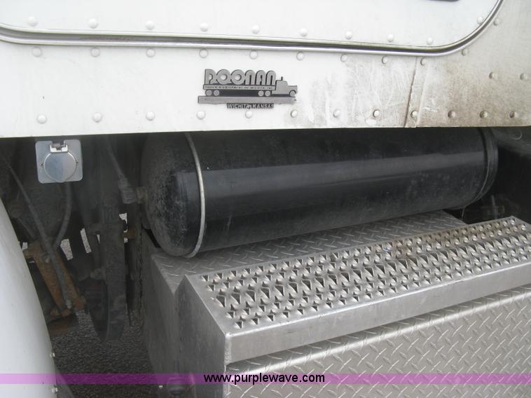 image for item K2927 2008 Peterbilt 340 dump truck