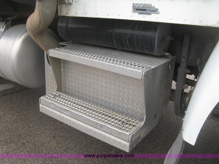 image for item K2927 2008 Peterbilt 340 dump truck