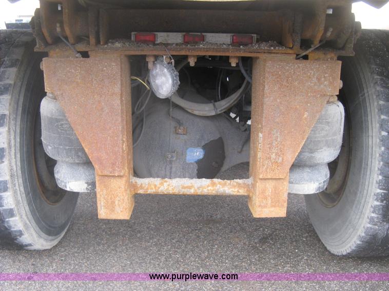 image for item K2927 2008 Peterbilt 340 dump truck