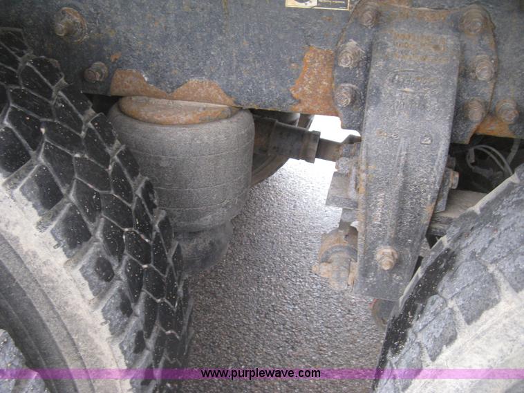 image for item K2927 2008 Peterbilt 340 dump truck