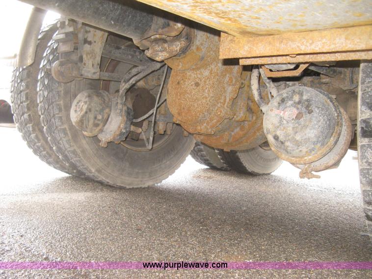 image for item K2927 2008 Peterbilt 340 dump truck