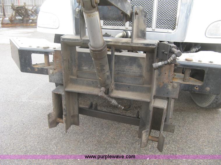 image for item K2927 2008 Peterbilt 340 dump truck