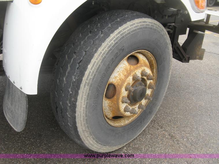 image for item K2927 2008 Peterbilt 340 dump truck