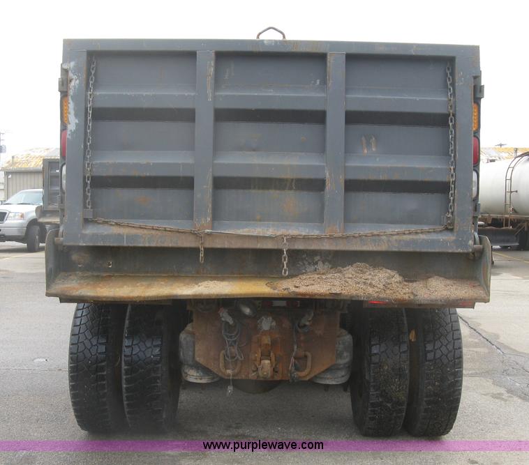 image for item K2928 2008 Peterbilt 340 dump truck