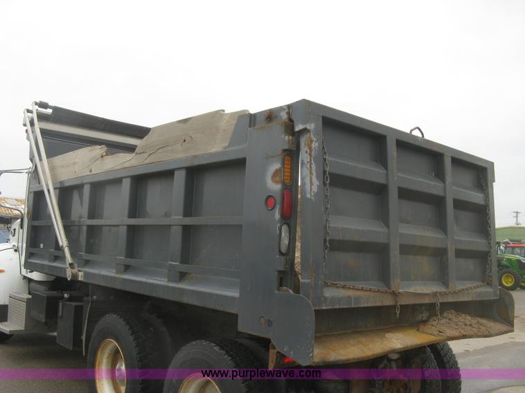 image for item K2928 2008 Peterbilt 340 dump truck