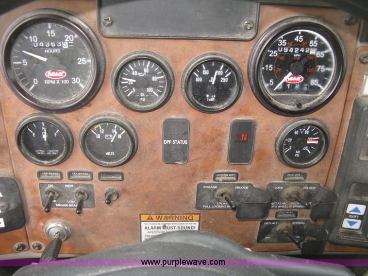 image for item K2928 2008 Peterbilt 340 dump truck