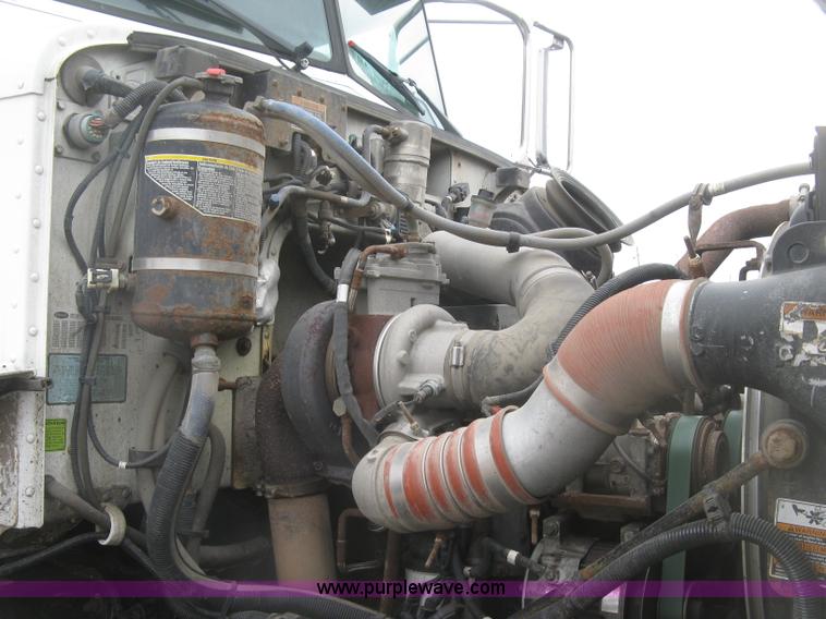 image for item K2928 2008 Peterbilt 340 dump truck