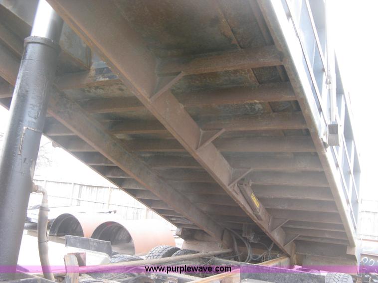 image for item K2928 2008 Peterbilt 340 dump truck