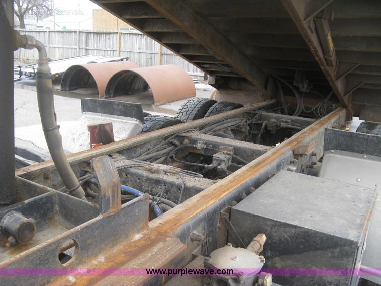 image for item K2928 2008 Peterbilt 340 dump truck