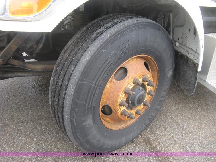 image for item K2928 2008 Peterbilt 340 dump truck