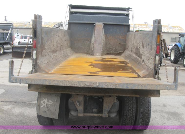 image for item K2929 2008 Peterbilt 340 dump truck