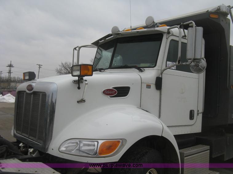 image for item K2929 2008 Peterbilt 340 dump truck