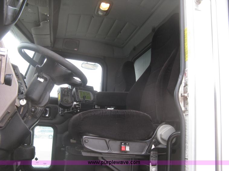 image for item K2929 2008 Peterbilt 340 dump truck