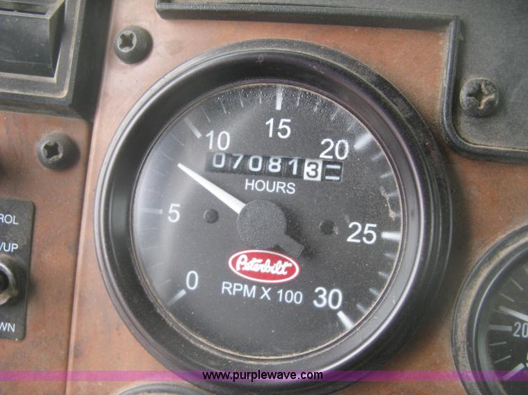 image for item K2929 2008 Peterbilt 340 dump truck