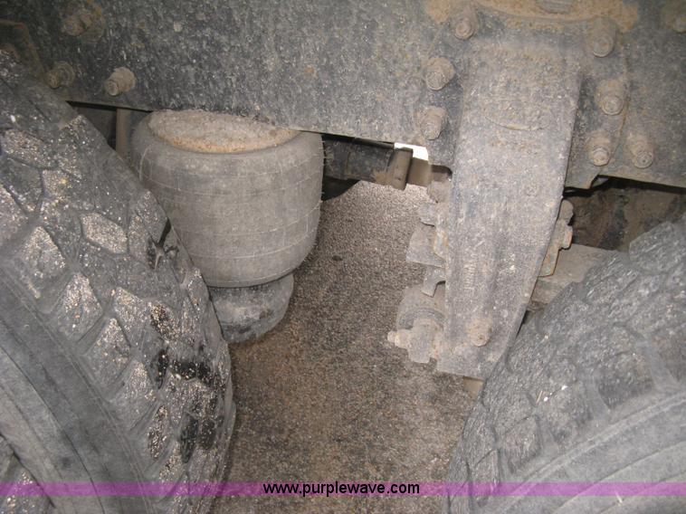 image for item K2929 2008 Peterbilt 340 dump truck