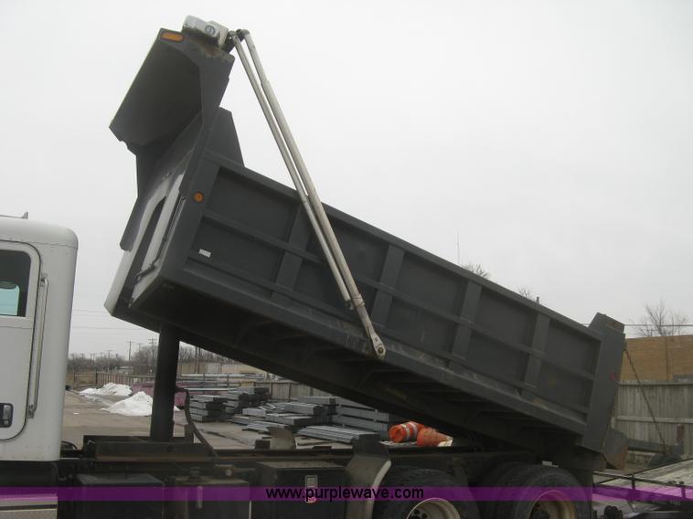 image for item K2929 2008 Peterbilt 340 dump truck