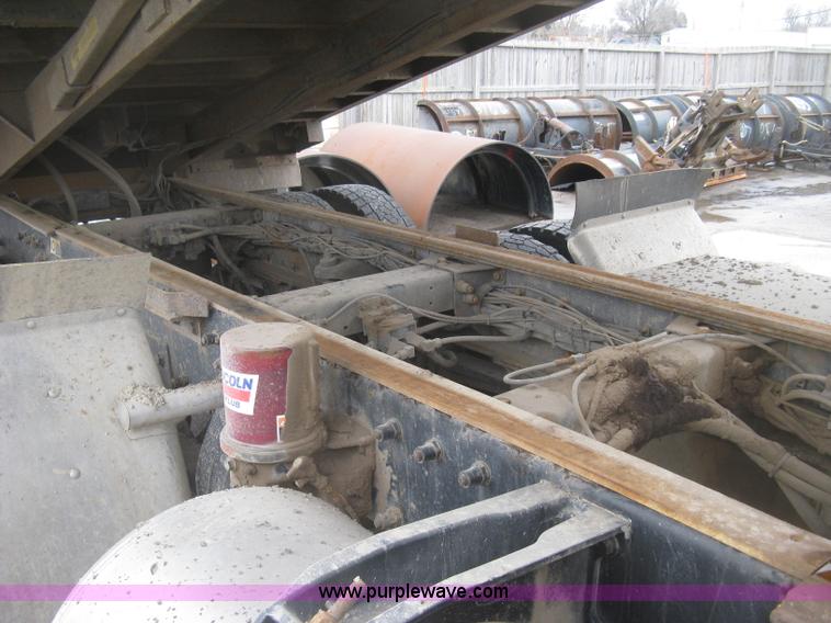 image for item K2929 2008 Peterbilt 340 dump truck