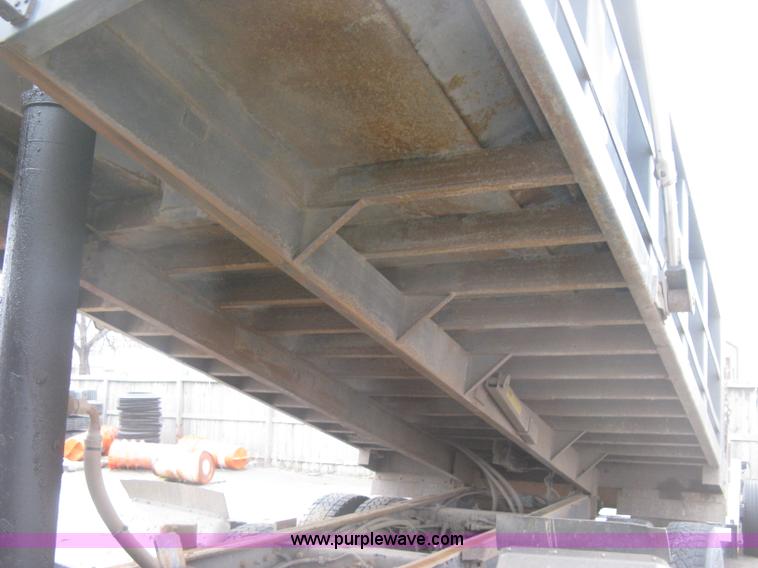 image for item K2929 2008 Peterbilt 340 dump truck