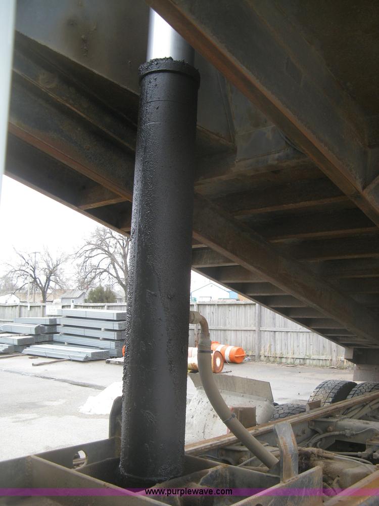 image for item K2929 2008 Peterbilt 340 dump truck