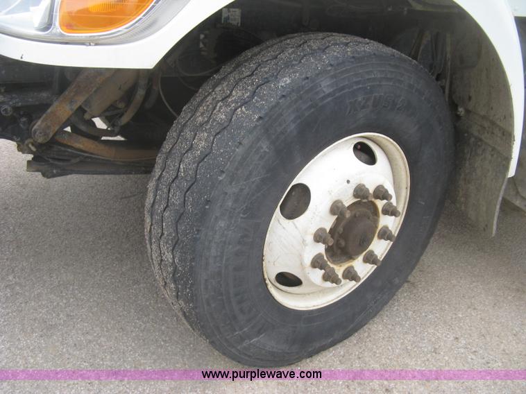 image for item K2929 2008 Peterbilt 340 dump truck