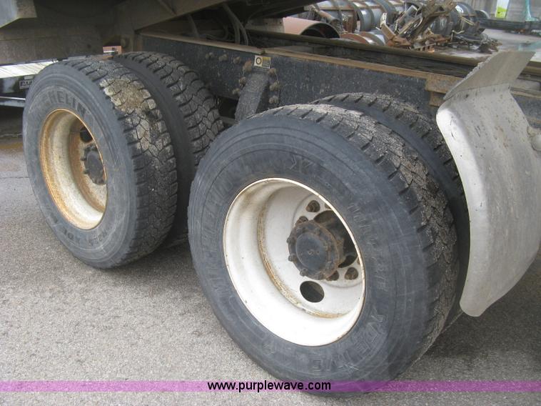 image for item K2929 2008 Peterbilt 340 dump truck